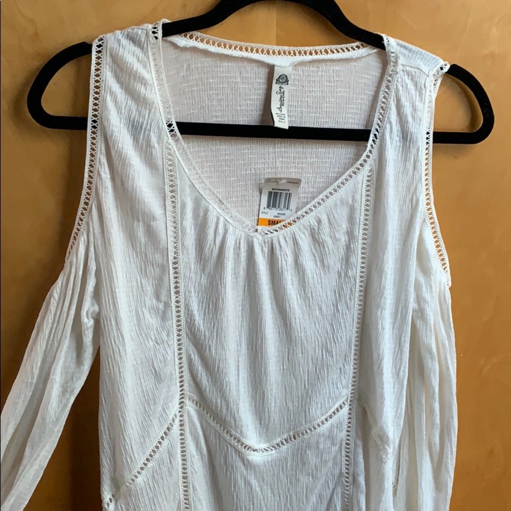 American rag‎ off the shoulder white top - Picture 2 of 4